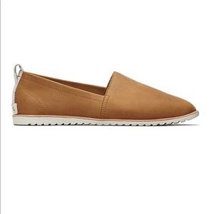 Sorel Ella Slip On camel brown waterproof leather